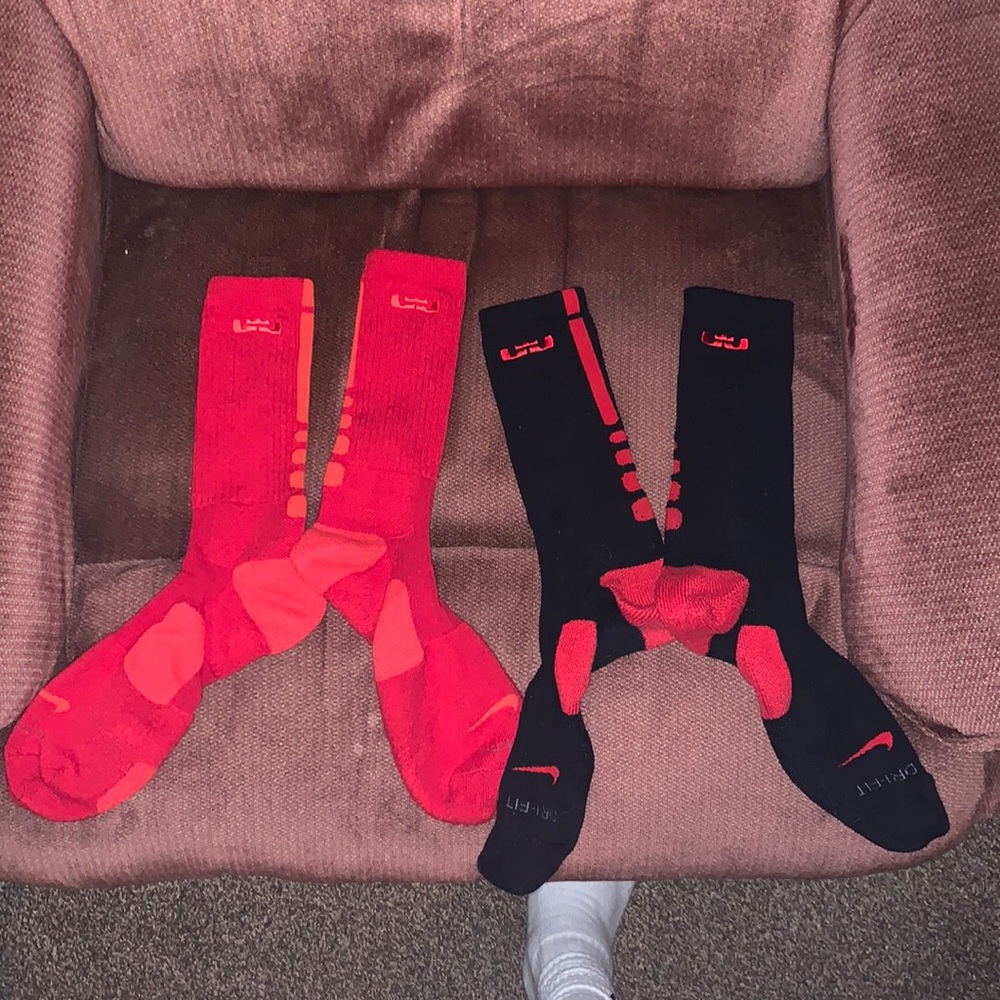 Nike Lebron Mens Black/Red Sock Bundle Size XL 12-15